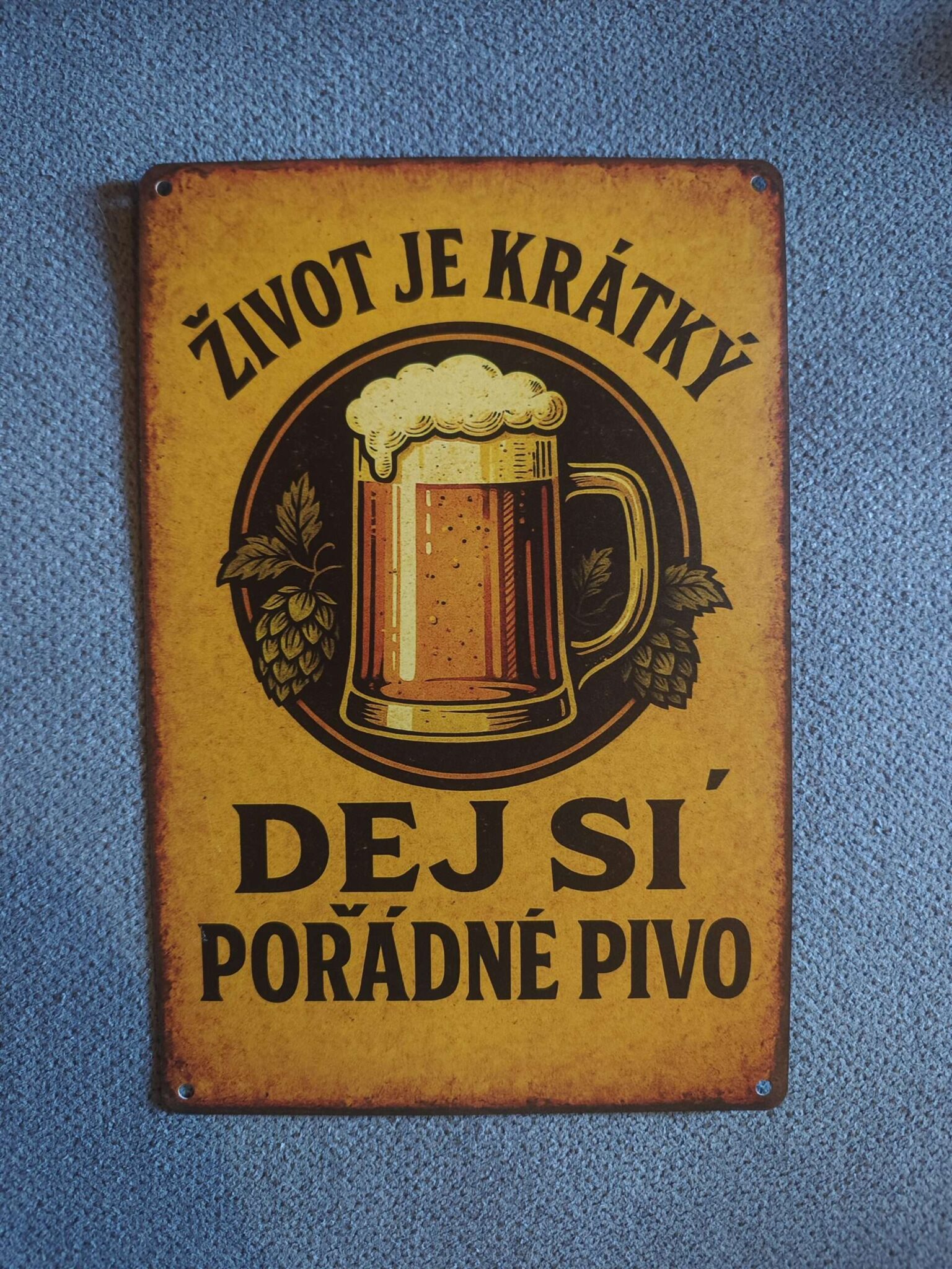 ŽIVOT JE KRÁTKÝ